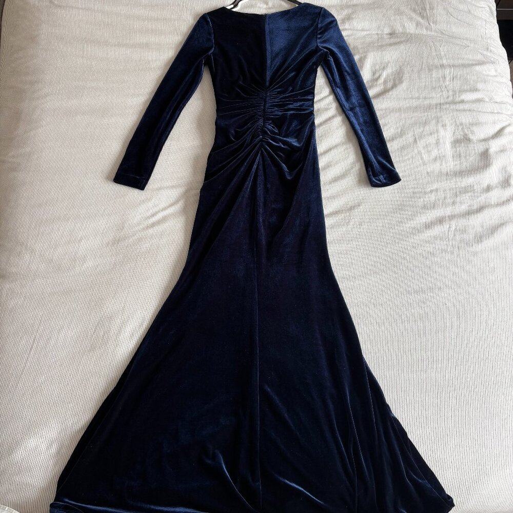 Vince Camuto Velvet Long Sleeve Ruched Formal Gown Dress Side Slit Navy Size 4 - Picture 9 of 10